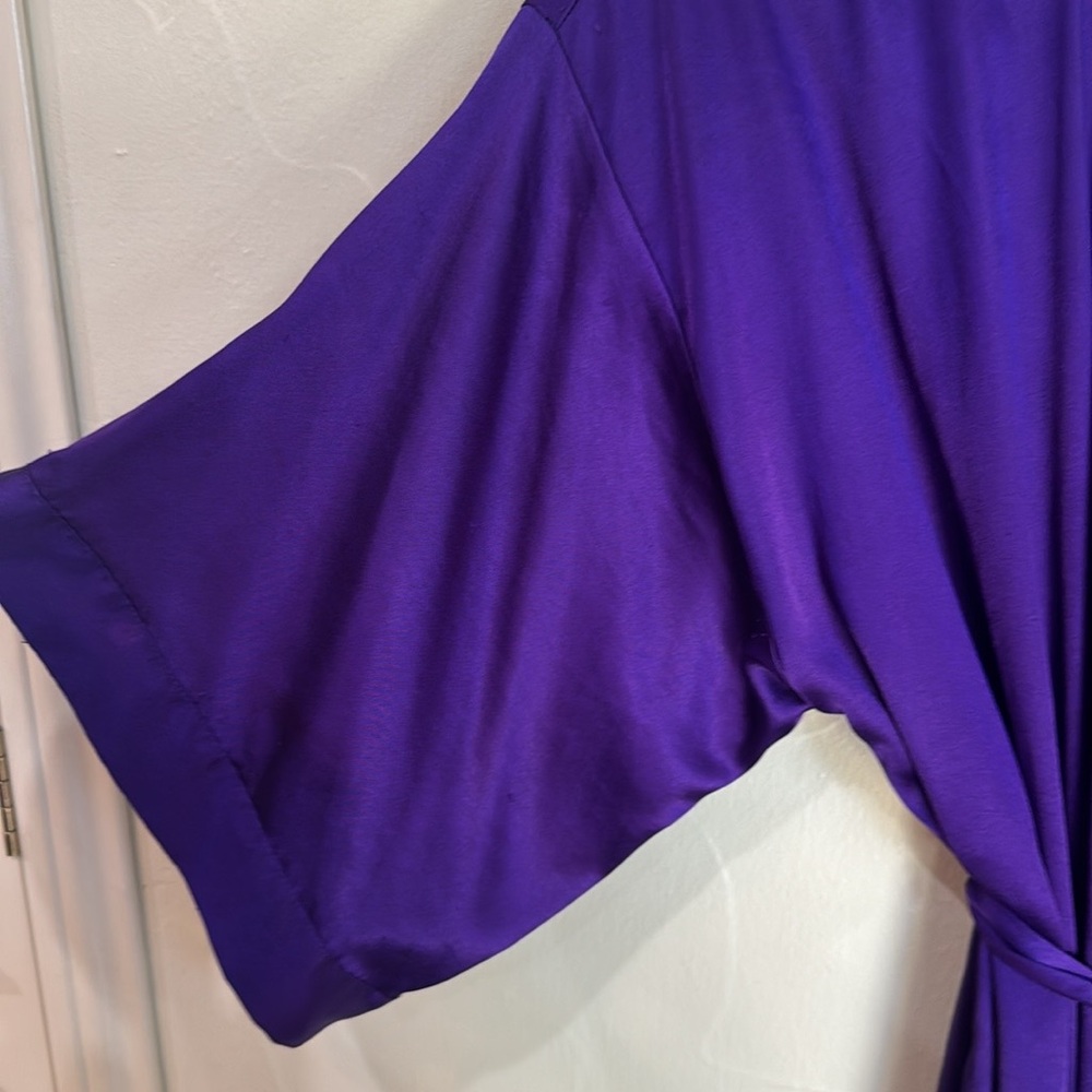 VICTORIA’S SECRET Purple Short Kimono Robe with Pockets Size M/L - Picture 6 of 10